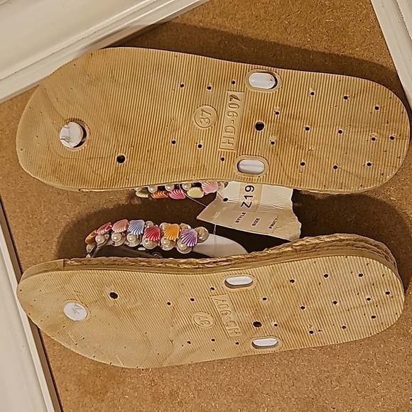 NWT Isla Bonita Shell thong sandals size 6 - Picture 6 of 7